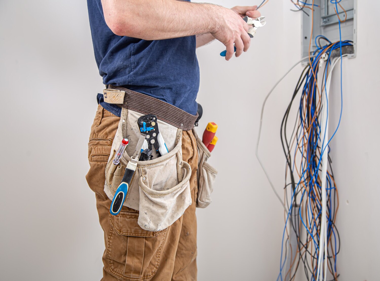 Electrician profesionist